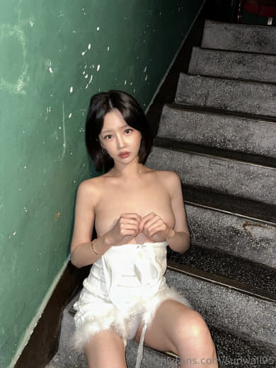 【2023_08_02】The_day_I_walked_around_in_a_bikini_It's_only_shown.m4v